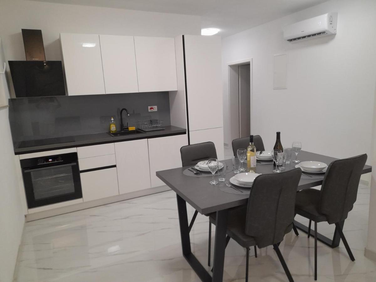 סבטי פטר Lavanda Apartments מראה חיצוני תמונה